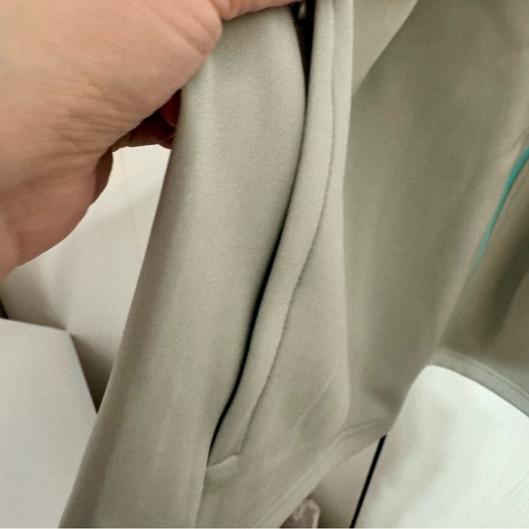 NWT. Disney RunDisney jacket. Size: XL, 3XL - Picture 12 of 16